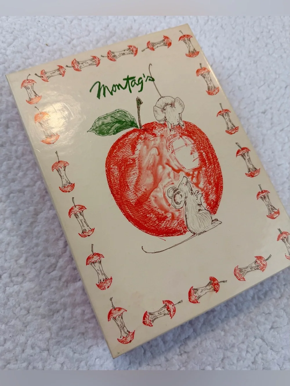 (NIB) MONTAG’S • Vintage 